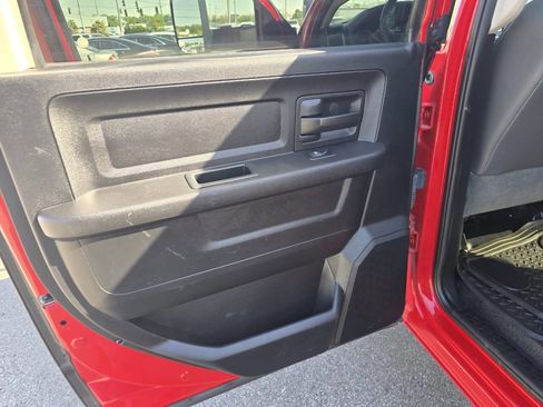 Used 2017 RAM 3500 Tradesman RWD image 23