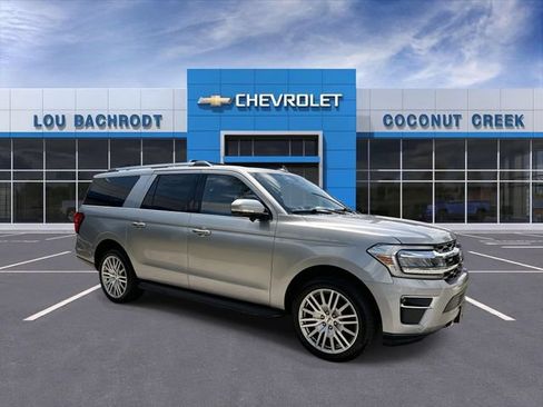 Used 2023 Ford Expedition Max Limited AWD/4WD image 2