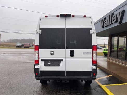 New 2025 RAM ProMaster 3500 w/ Premium Convenience Group FWD image 4