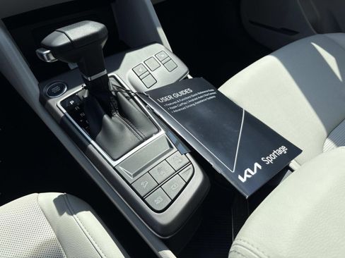 New 2026 Kia Sportage EX FWD image 31
