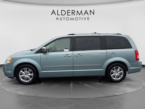 Used 2010 Chrysler Town & Country Limited w/ Entertainment Group #3 FWD image 2