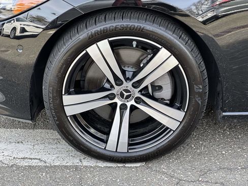 Used 2025 Mercedes-Benz C 300 4MATIC Sedan image 5