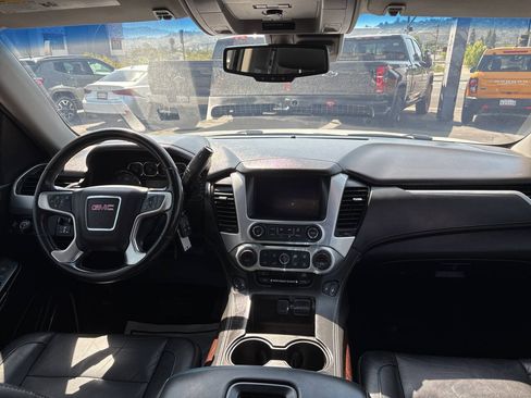 Used 2019 GMC Yukon XL SLT w/ HD Trailering Package RWD image 28