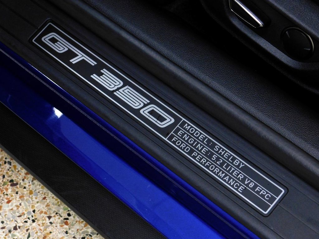 Used 2016 Ford Mustang Shelby GT350 w/ Technology Package RWD image 37