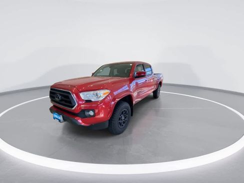 Used 2021 Toyota Tacoma SR5 w/ Blackout Package (TMS) AWD/4WD image 4
