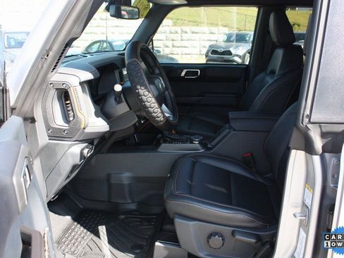 Used 2024 Ford Bronco Badlands image 14