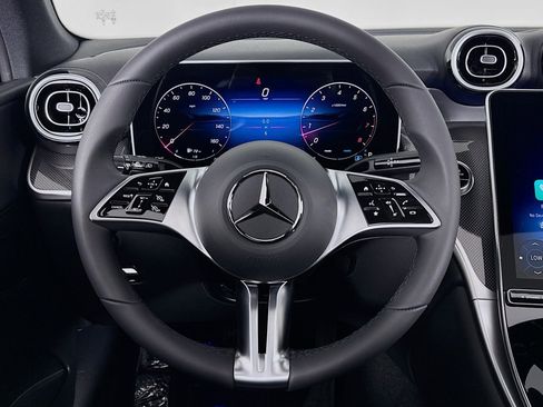 New 2026 Mercedes-Benz GLC 300 image 17