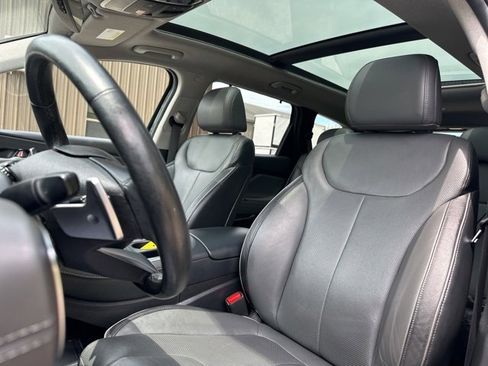 Used 2023 Hyundai Santa Fe Limited image 12