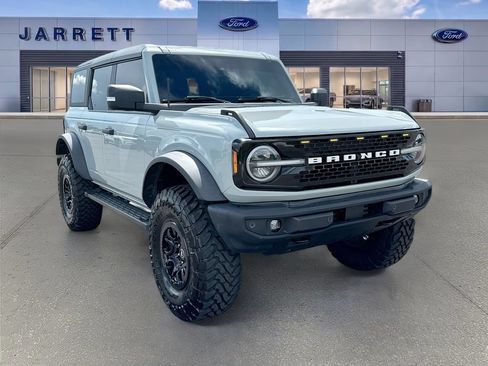 Certified 2022 Ford Bronco Wildtrak AWD/4WD image 1