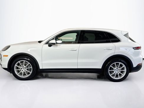 Used 2024 Porsche Cayenne image 8
