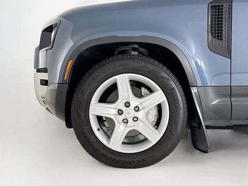 Used 2023 Land Rover Defender 110 SE AWD/4WD image 27