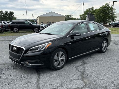 Used 2017 Hyundai Sonata Limited FWD image 4