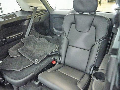 Certified 2024 Volvo XC90 T8 Ultimate w/ Lounge Package AWD/4WD image 23