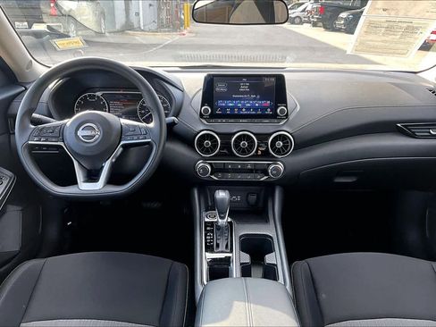 Certified 2025 Nissan Sentra SV image 14