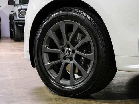 Used 2024 Land Rover Range Rover Sport Dynamic SE image 54