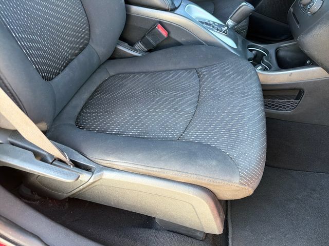 Used 2018 Dodge Journey SE w/ Blacktop Package FWD image 26