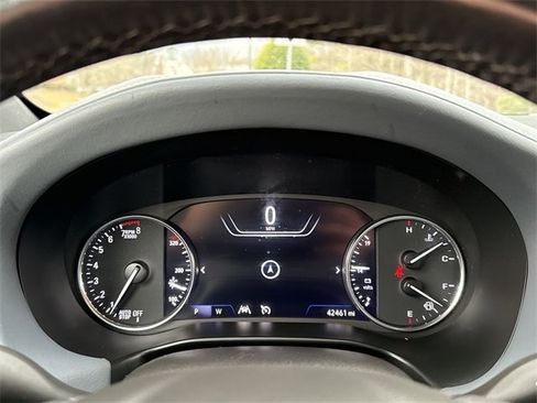 Used 2024 Buick Enclave Premium image 10