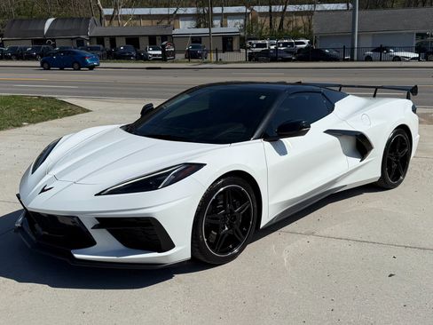 Used 2023 Chevrolet Corvette Stingray 3LT Z51 PERFORMANCE P w/ Z51 Performance Package image 2