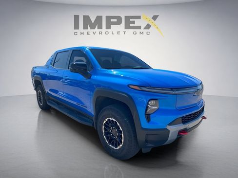 Used 2026 Chevrolet Silverado EV Trail Boss AWD/4WD image 7
