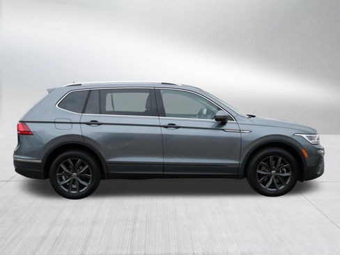Certified 2023 Volkswagen Tiguan SE image 8