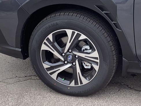 Certified 2025 Subaru Crosstrek 2.5i Premium AWD/4WD image 12