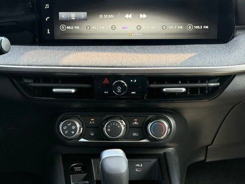 New 2025 Nissan Kicks SV w/ Illumination Package image 23