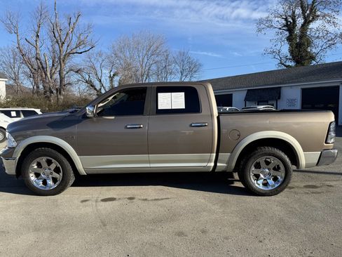 Used 2010 Dodge Ram 1500 Truck Laramie image 9