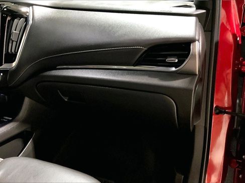 Used 2022 Chevrolet Traverse Premier w/ LPO, Floor Liner Package image 18