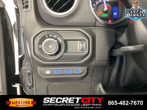 Used 2023 Jeep Wrangler Unlimited Rubicon 4xe w/ Steel Bumper Group AWD/4WD image 13