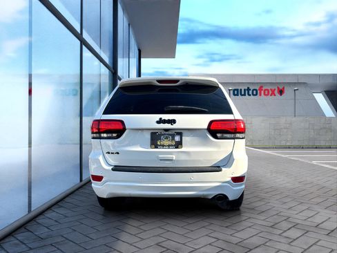 Used 2020 Jeep Grand Cherokee Altitude image 6