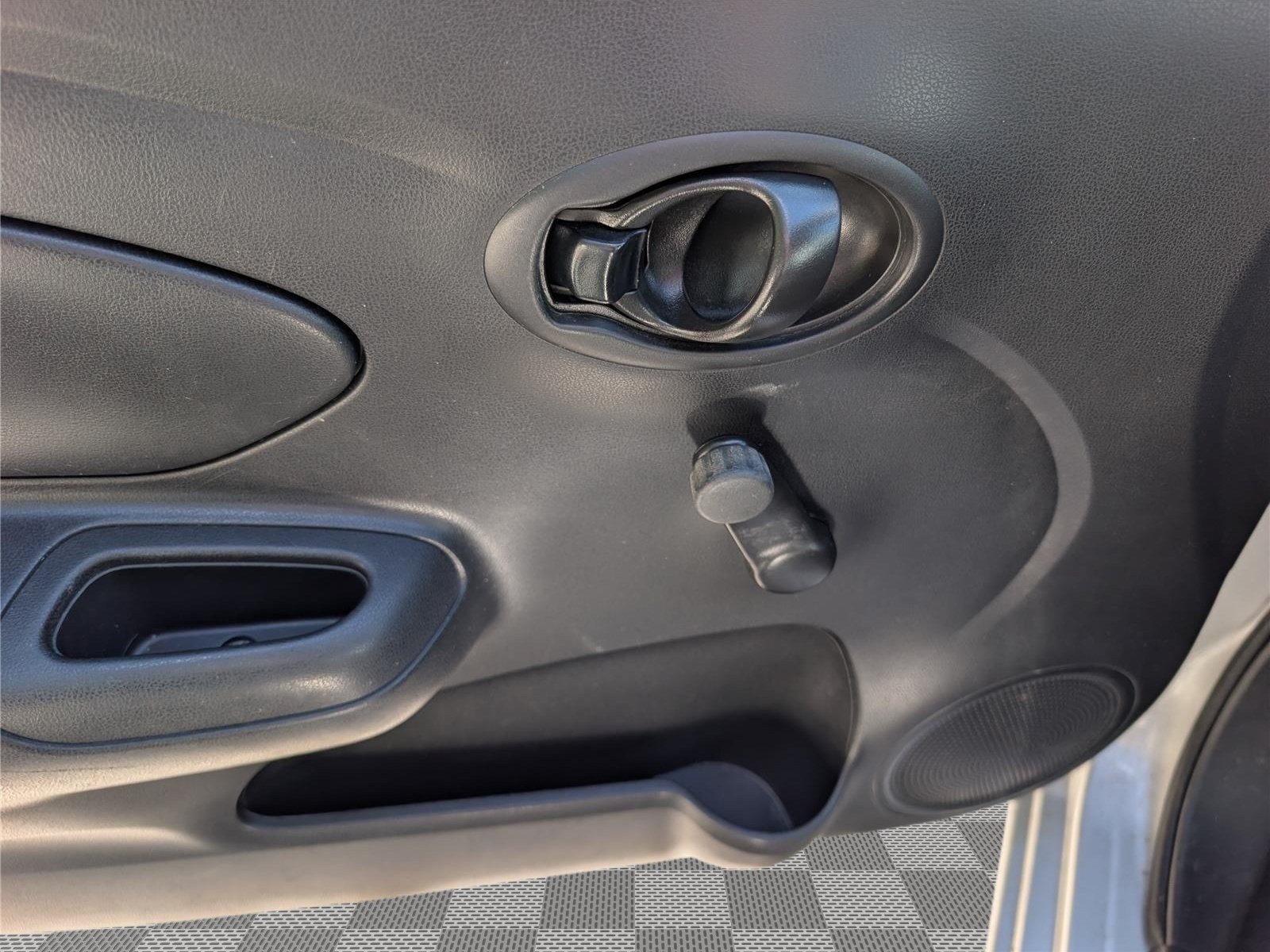Used 2017 Nissan Versa S FWD image 16