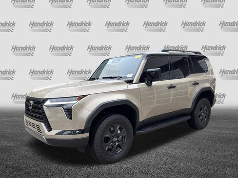Used 2025 Lexus GX 550 image 5