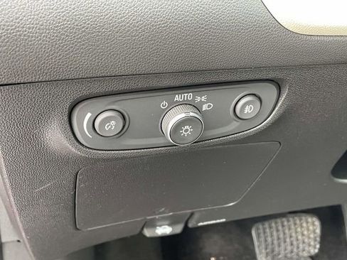 Used 2020 Buick Encore GX Select image 17