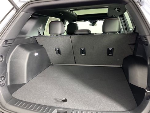 New 2026 Chevrolet Equinox RS AWD/4WD image 9