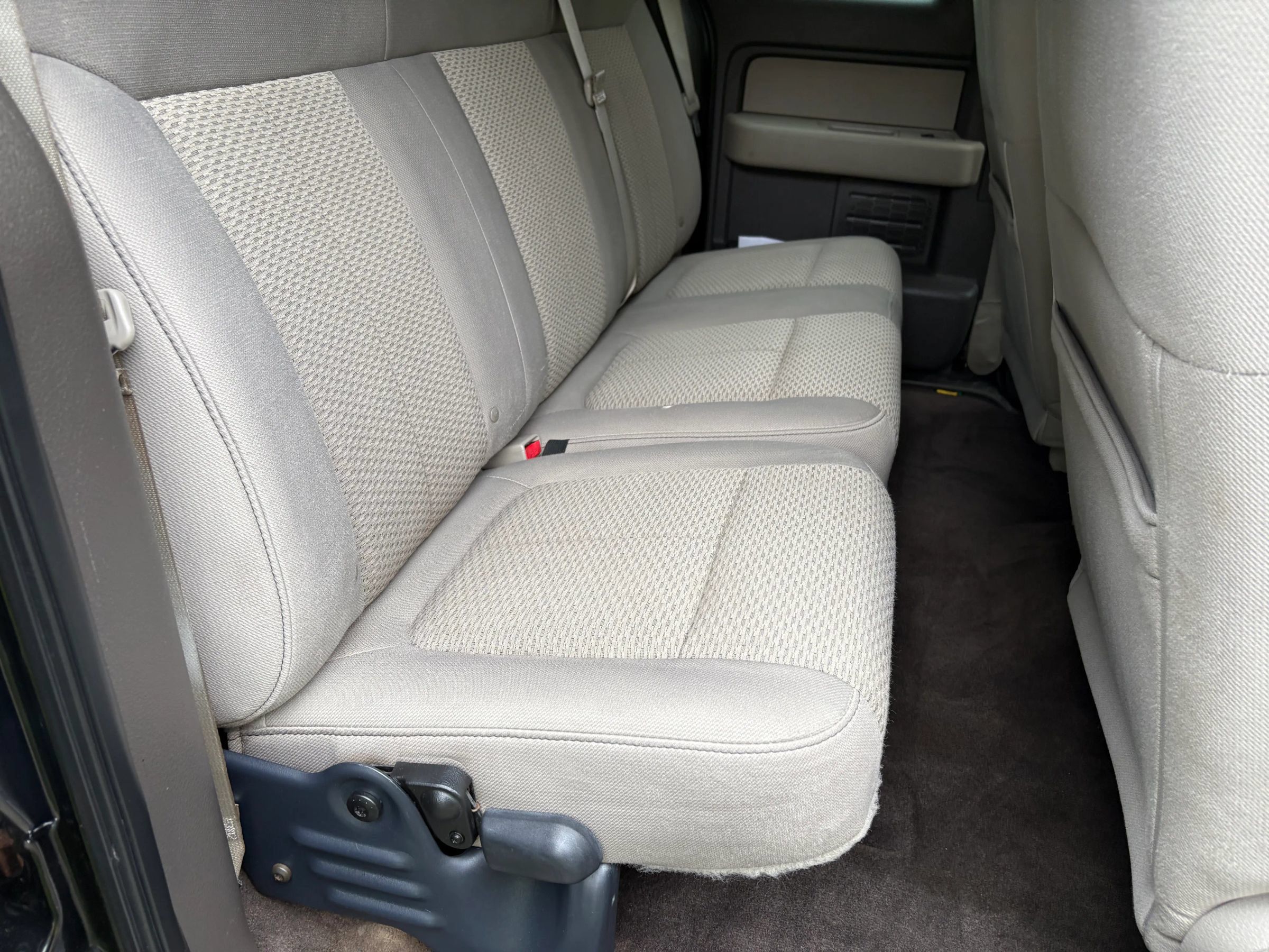 Used 2010 Ford F150 XLT AWD/4WD image 16