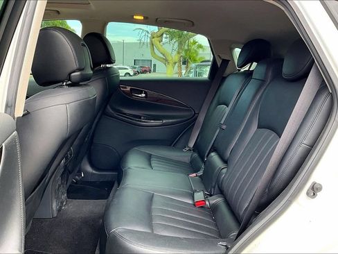 Used 2017 INFINITI QX50 AWD w/ Technology Package image 6