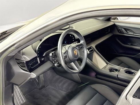 Used 2023 Porsche Taycan 4S image 15
