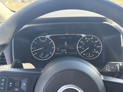 Used 2024 Nissan Rogue S image 12