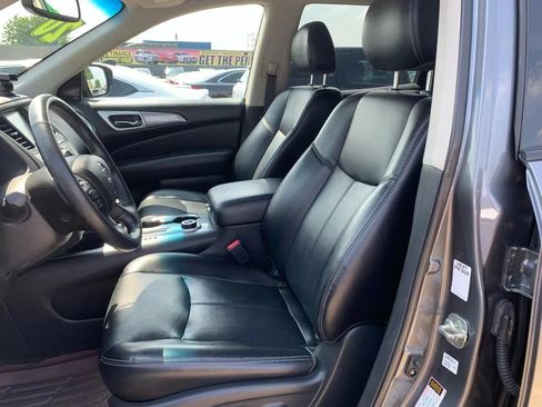 Used 2020 Nissan Pathfinder SL AWD/4WD image 18