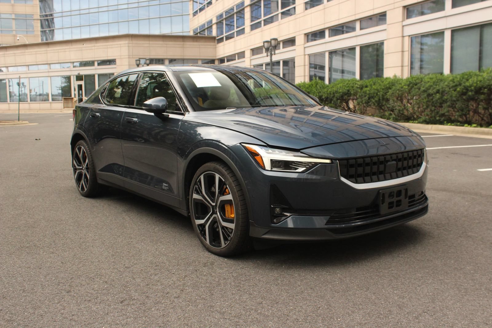 Used 2022 Polestar Polestar 2 w/ Performance Package AWD/4WD image 1