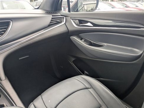 Used 2024 Buick Enclave Premium image 15