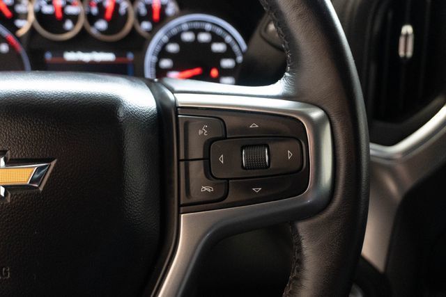 Used 2022 Chevrolet Silverado 1500 LT AWD/4WD image 26