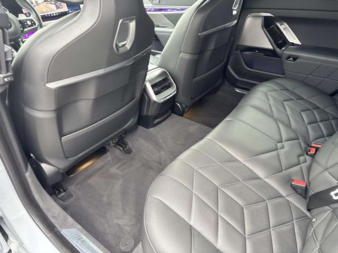 Certified 2023 BMW 760i xDrive AWD/4WD image 14