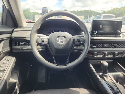 Used 2024 Honda Accord EX image 10