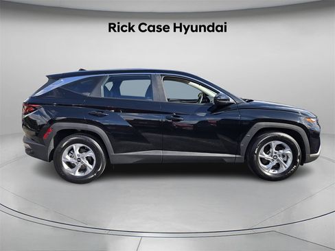 Certified 2023 Hyundai Tucson SE image 4