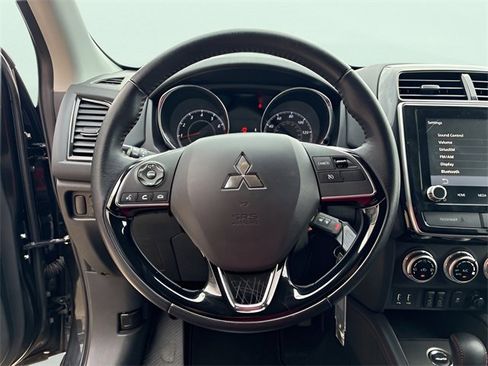 Used 2025 Mitsubishi Outlander Sport ES image 21