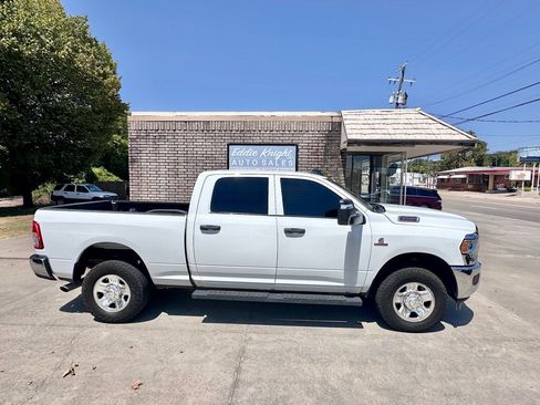 Used 2024 RAM 3500 Tradesman w/ Chrome Appearance Group AWD/4WD image 2