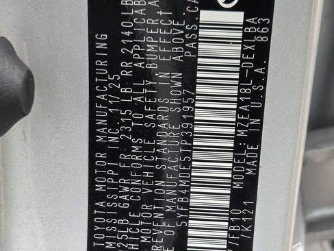 Used 2026 Toyota Corolla LE FWD image 30