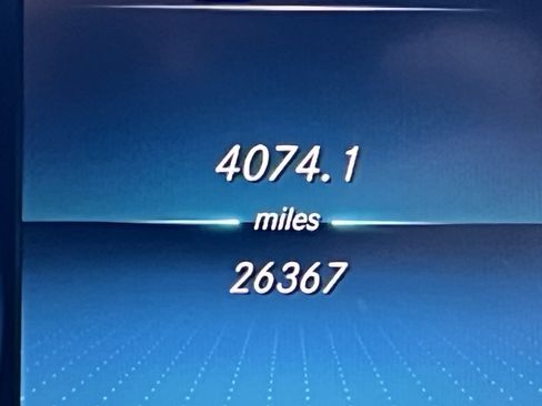 Used 2021 Mercedes-Benz GLC 300 4MATIC image 22