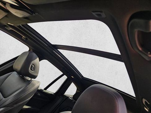 Used 2023 BMW X3 sDrive30i image 16